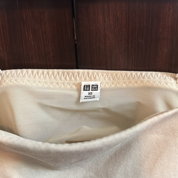 Uniqlo Women AIRism cropped bra tube top - Picture 3 of 5